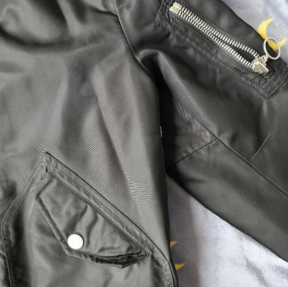 The Arrivals Bomber Jacket, unisex women m/men s, Like New - Picture 6 of 6